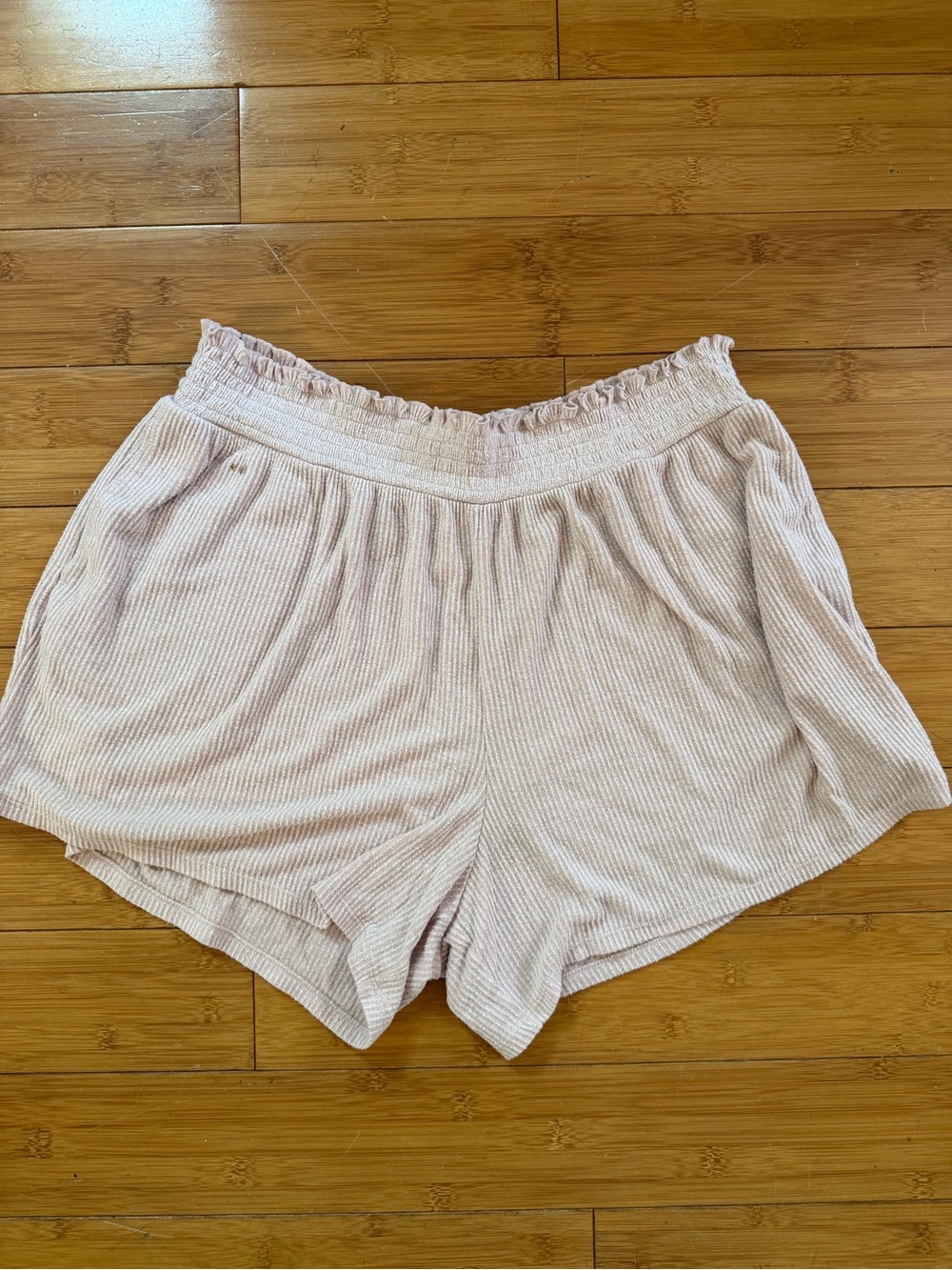 Soft Ribbed Women's Lounge Shorts - Light Blush